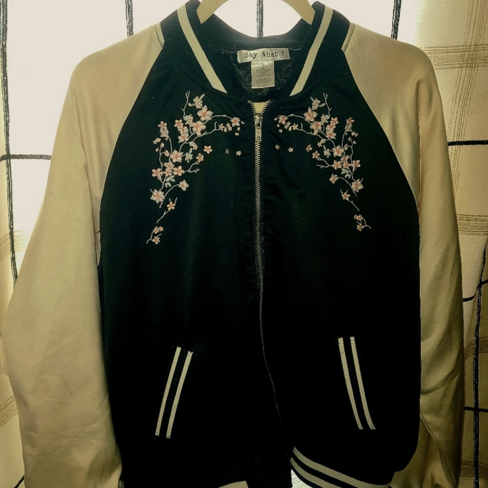 Say what xl jacket